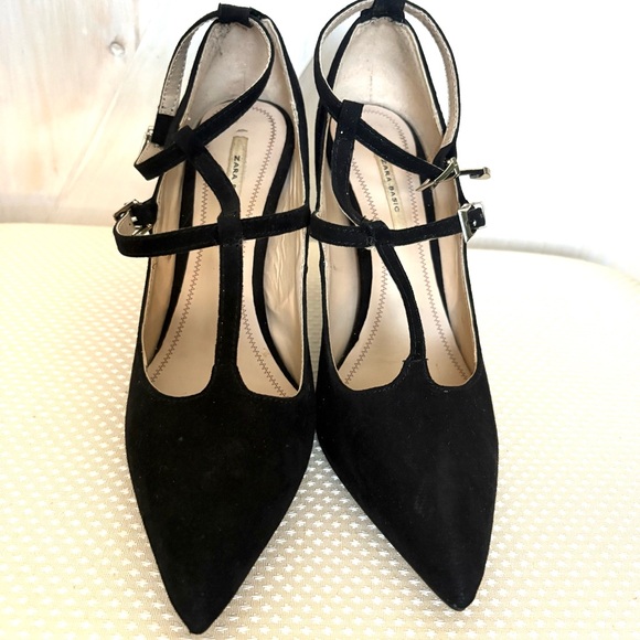Zara Basic Black Strappy Heels - Picture 2 of 7